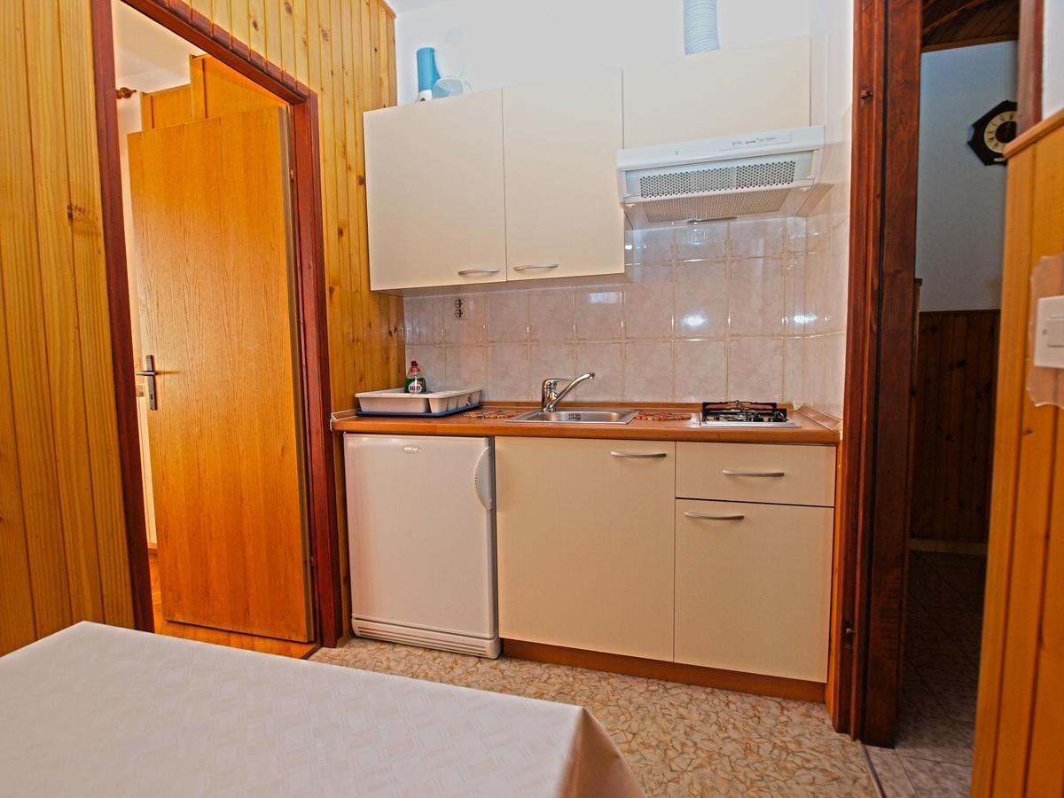 Apartments Irena 531 พูลา ภายนอก รูปภาพ